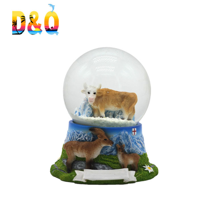 Custom Resin Craft Snow Mountain Gift Slovenia Austria Switzerland Souvenir Snow Globe