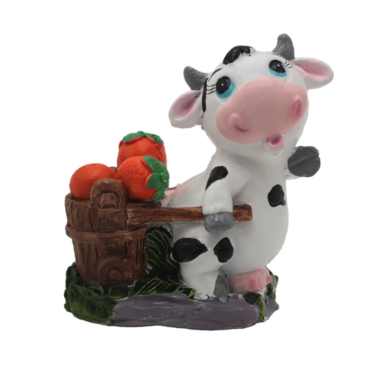 Custom Resin Mini Cattle Figurine Cute Cartoon Animal Statue