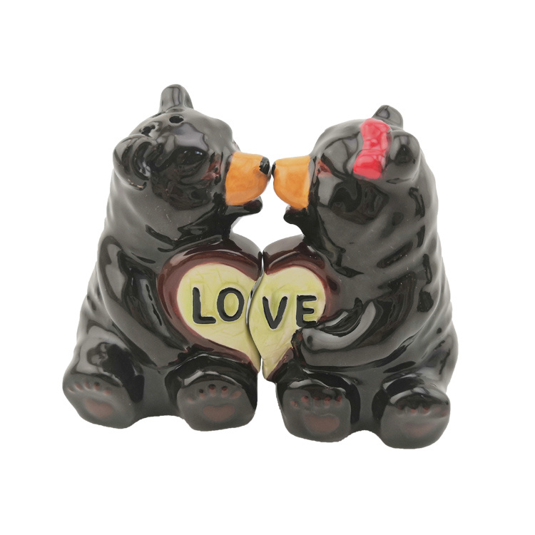 Table Decor Animal Shape Love Bear Ceramic Salt and Pepper Shaker