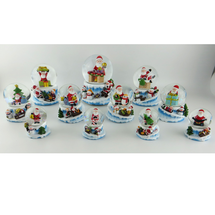 Wholesale Resin Christmas Gift Snow Ball Santa Claus Snow Globe