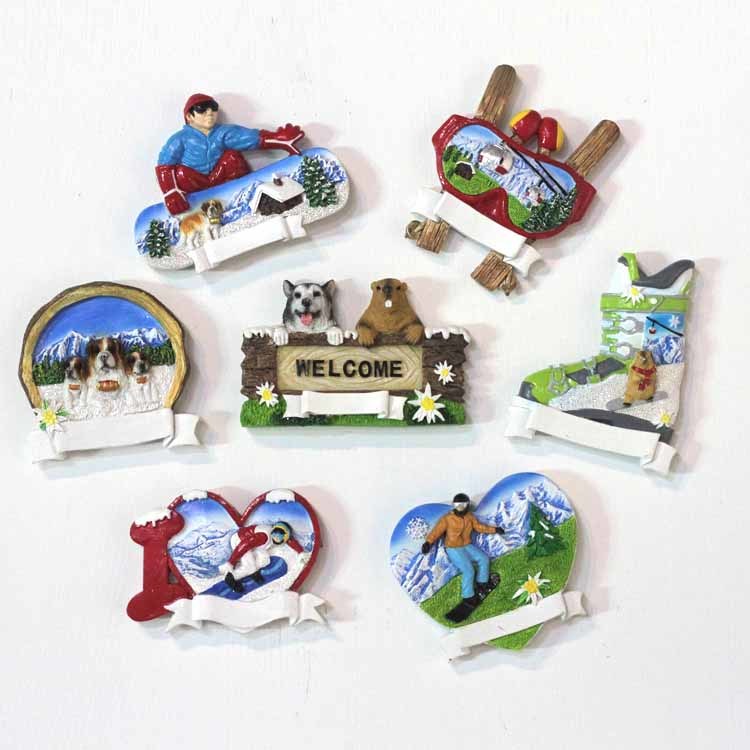 Custom Logo Europe Tourist Souvenir Snow Mountain Design Polyresin Fridge Magnet