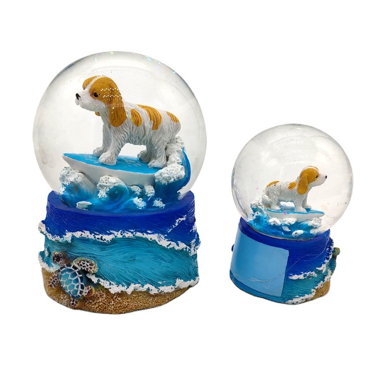 Factory Custom Polyresin Water Globe Souvenir Resin Snow Ball