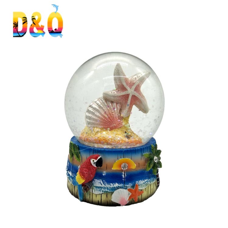 Resin Beach Water Globe Custom Water Ball Souvenir