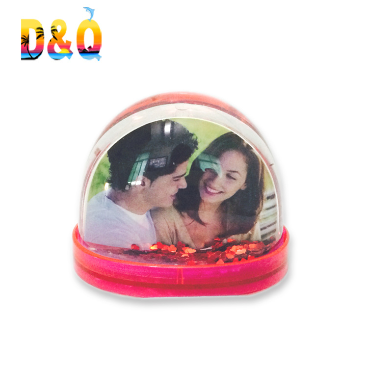 Customized Plastic Acrylic Photo Frame Snow Globe with Picture Insert