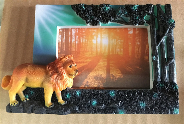 Africa Souvenir Resin Animal Picture Photo Frame