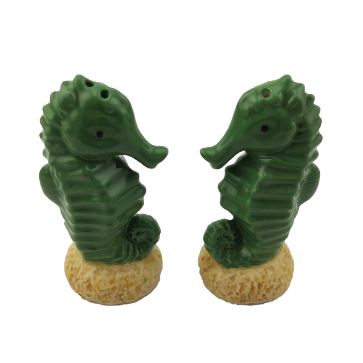 Ceramic Tableware Custom Sealife Shape Ceramic Salt and Pepper Shakers Set