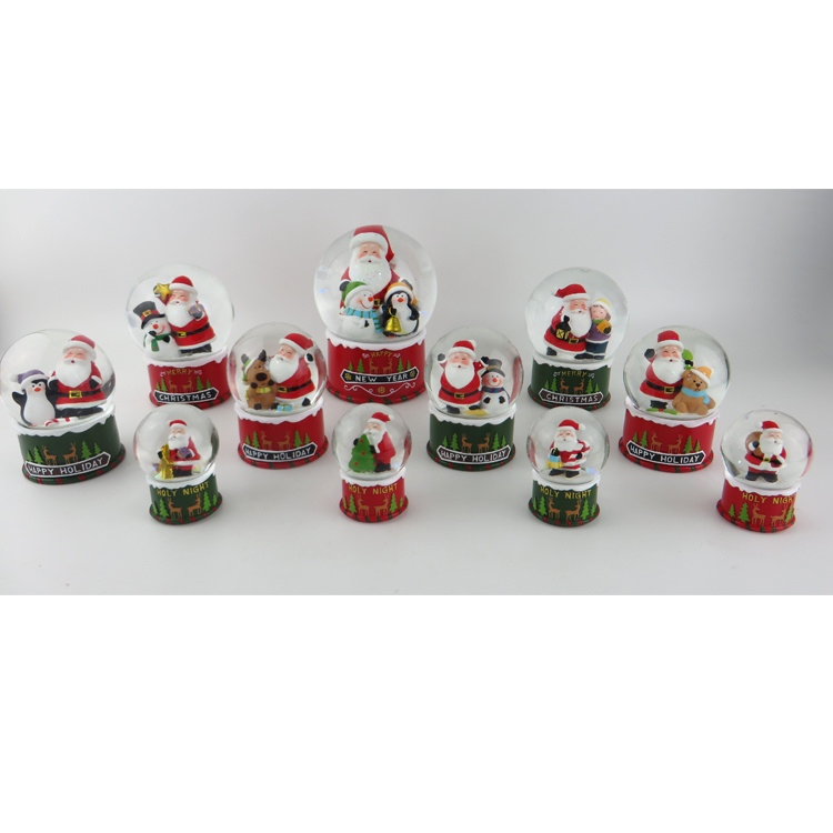 2022 New Custom Holiday Decoration Gift Resin Craft Christmas Snow Globe