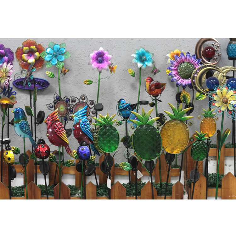 Wholesale Flower Shape Metal Garden Stake for Yard Lawn Garden Decoration