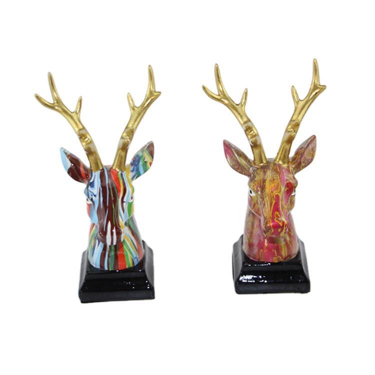 Nordic Style Colorful Decal Design Christmas Deer Gift Resin Sitting Deer Sculpture for Desktop Decor