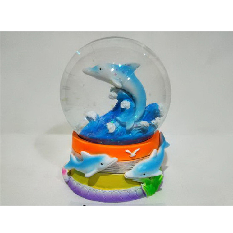 Resin Beach Souvenir Dolphin Snow Globe Custom Snow Ball