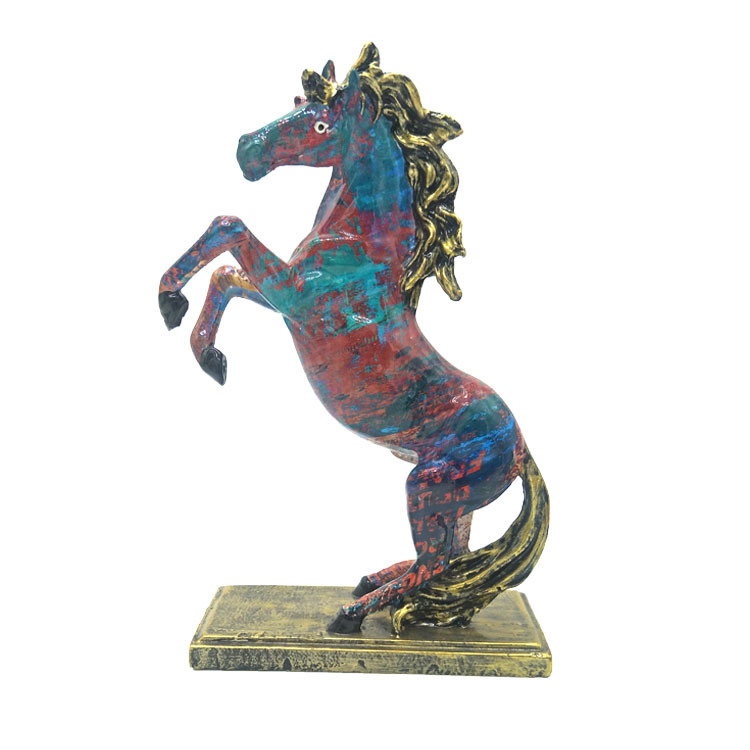 Wholesale Modern Home Decoration Graffiti Design Resin Horse Statue