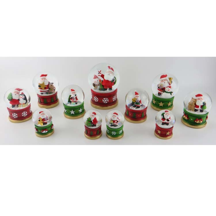 Wholesale Christmas Snow Water Globe Crystal Christmas Snowglobe