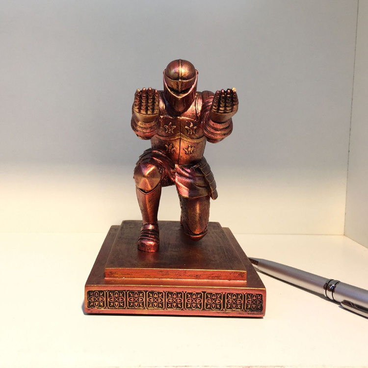 Resin Soldier Ornament Figurine Home Decor Resin Pencil Holder with a Pen for Men Gift