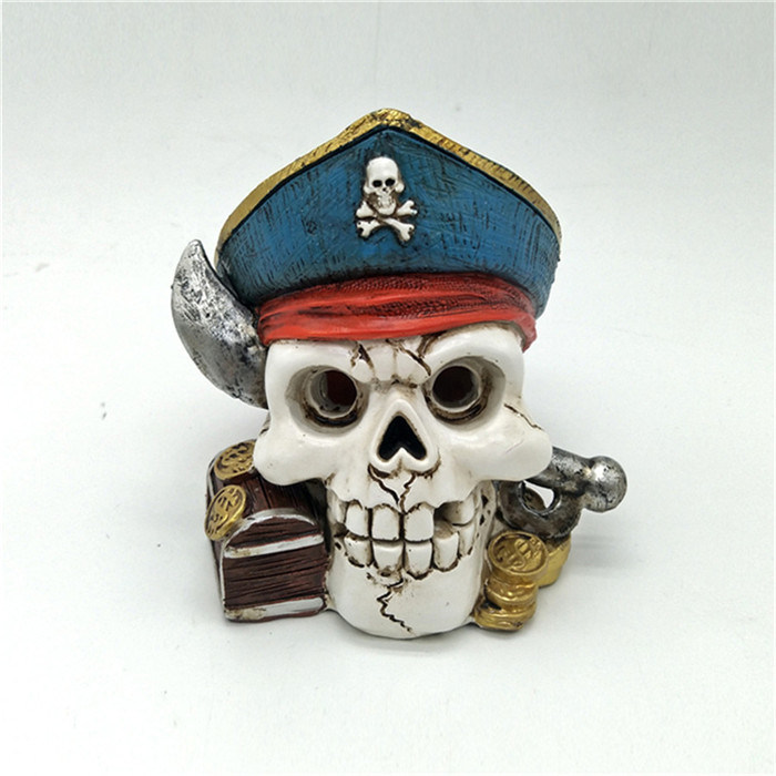 Factory Custom Home Ornaments Pirate Skull Statue Halloween Funny Resin Skull Head Crafts