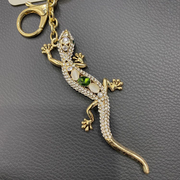 Wholesale Lizard Rhinestone Keychain Spain Barcelona Souvenir Gift Metal Gecko Keychains