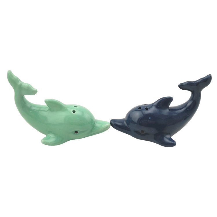 Ceramic Tableware Custom Sealife Shape Ceramic Salt and Pepper Shakers Set