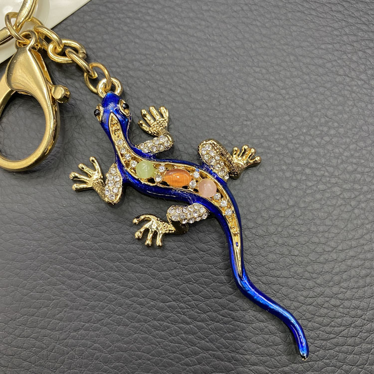 Wholesale Lizard Rhinestone Keychain Spain Barcelona Souvenir Gift Metal Gecko Keychains