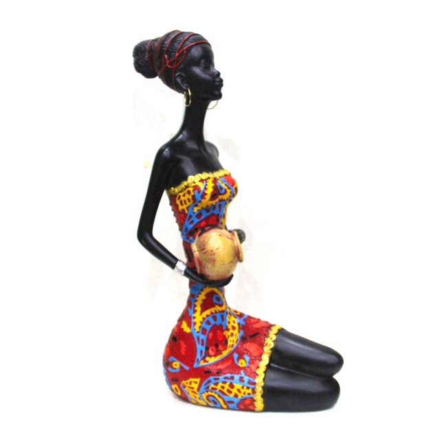 Wholesale Resin Lady Figurine Polyresin African Woman Statue for Home Decor