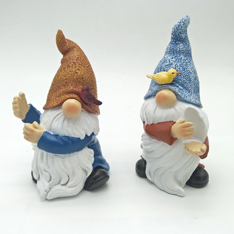 Factory Wholesale Lovely Resin Statue Garden Gnomes Decor