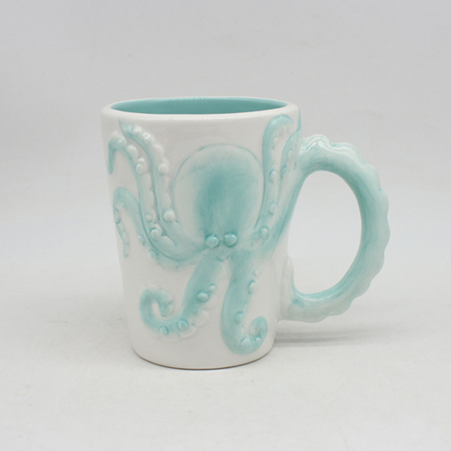 Hand Painted Beach Souvenir Ocean Animal 3D Ceramic Octopus Mug