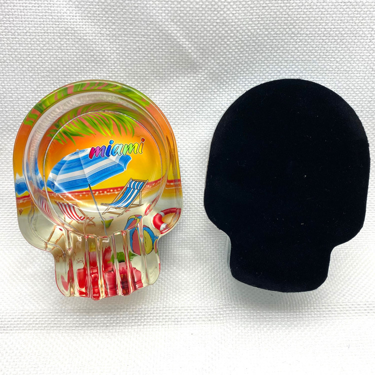 Custom Logo Portable Souvenir Glass Skull Ashtray