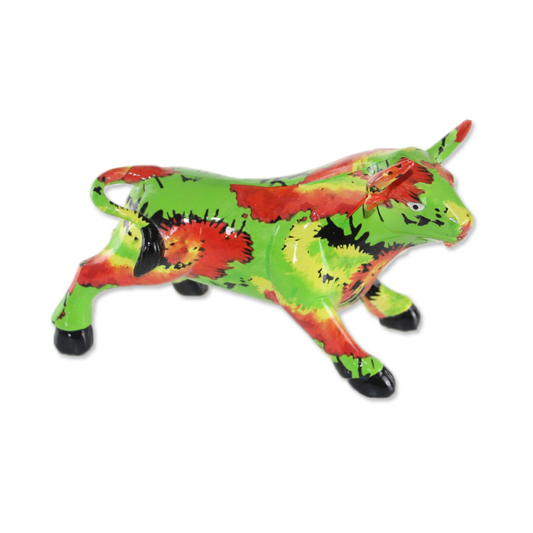 Wholesale Tie Dye Style Home Decorative Bull Sculpture Resin Bull Statue