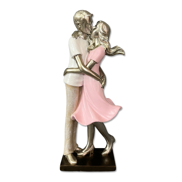 Custom Resin Statue Beautiful Couple Figures Valentine′s Day Love Figurines for Wedding Souvenirs