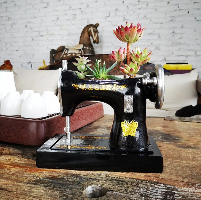 Wholesale Vintage Crafts Retro Statue Sewing Machine Shape Succulents Flower Pot