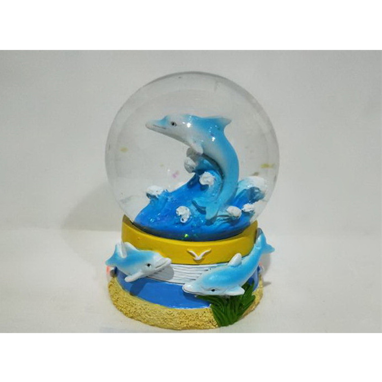 Resin Beach Souvenir Dolphin Snow Globe Custom Snow Ball