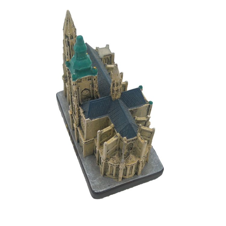 Customized Famous Resin 3D Building Model Church Souvenir Statue