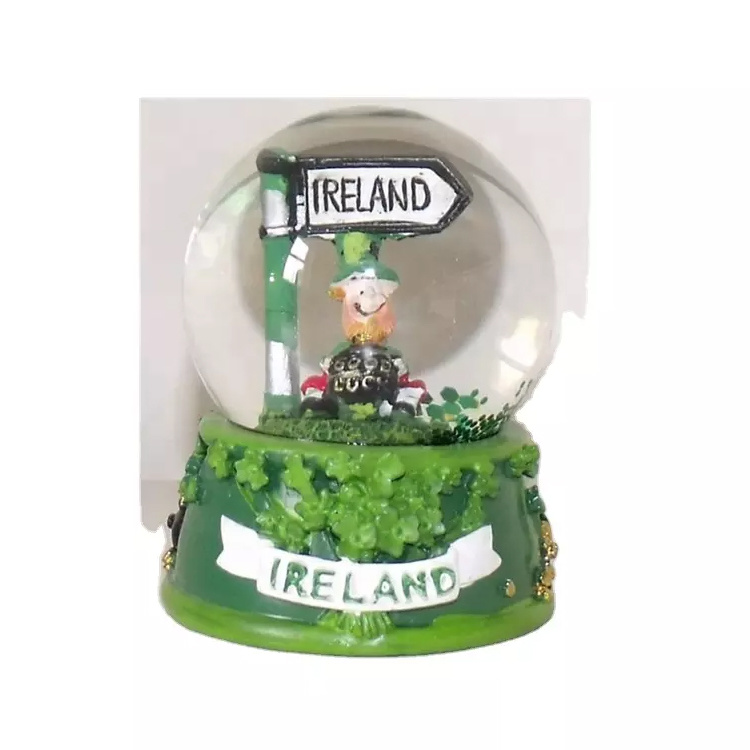 Customized Resin Country Tourist Souvenir Ireland Snow Globe