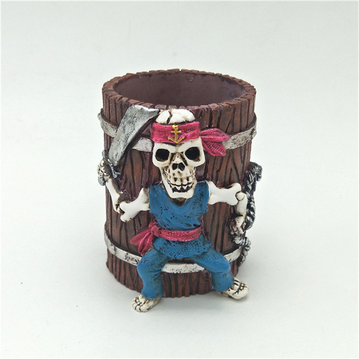 Custom Funny Souvenir Pirates Pen Holder Resin Pen Holder for Desk