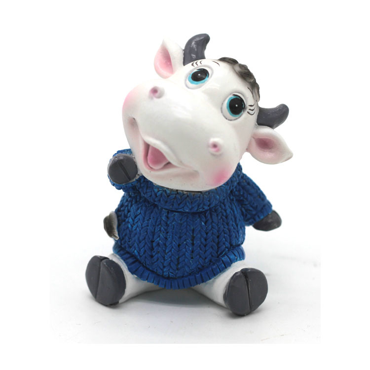 Custom Resin Mini Cattle Figurine Cute Cartoon Animal Statue