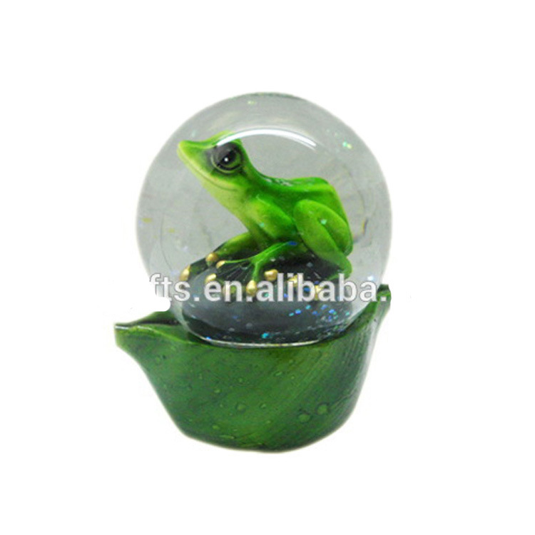 Wholesale Souvenir Gift Resin Animal Frog Snow Globe