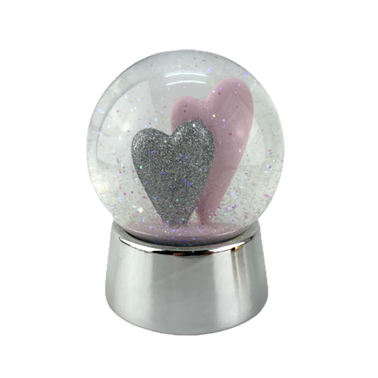 Wholesale Resin Valentine′s Day Wedding Souvenir Gift Love Snow Globe