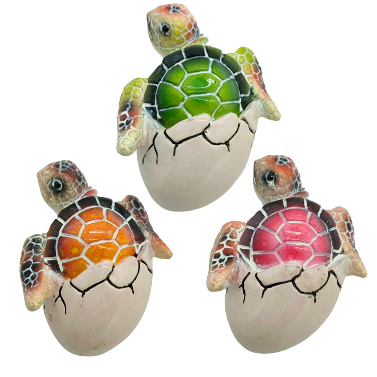 Custom Colorful Beach Souvenir Resin Turtle Baby Hatching Turtle Egg Statue