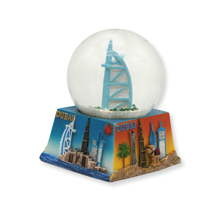 Customized Resin 3D Famous Building Water Globe Skyline United States City Chicago Souvenir Snow Globe