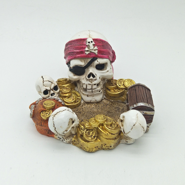 Halloween Party Gifts Cigarette Ashtray Personality Fashion Resin Sexy Figurines Resin Skulls Ashtrays