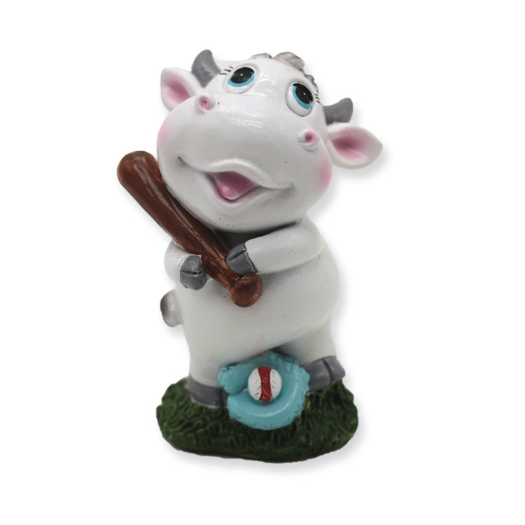 Custom Resin Mini Cattle Figurine Cute Cartoon Animal Statue