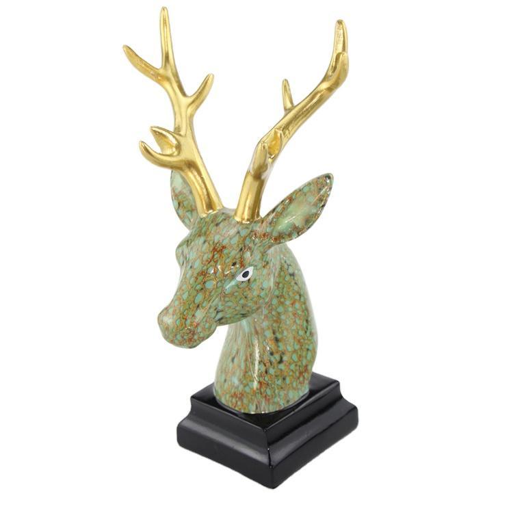 Nordic Style Colorful Decal Design Christmas Deer Gift Resin Sitting Deer Sculpture for Desktop Decor