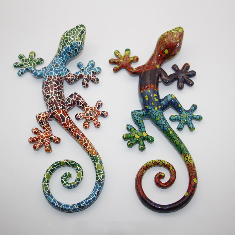 Colorful Lizard Wall Art Statue Resin Gecko Wall Decor for Home Living Room