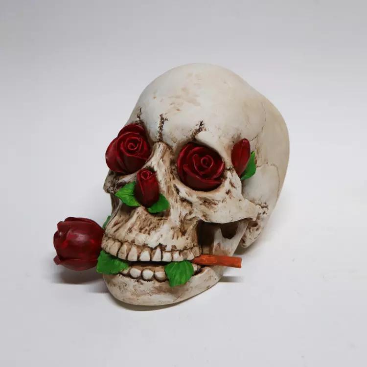 Wholesale Personalized Rose Skull Halloween Decoration Resin Ornament Skull Statue