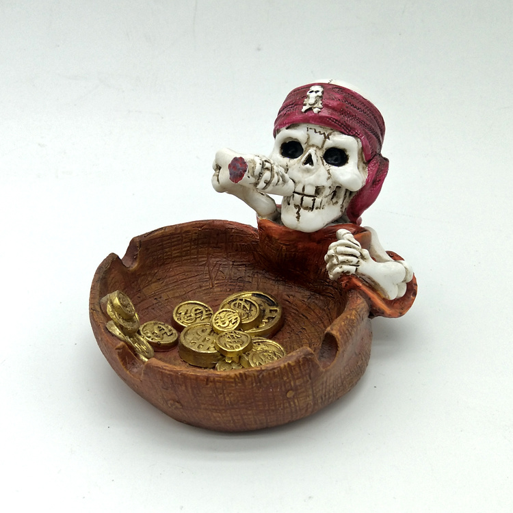 Wholesale Custom Handmade Nautical Tourist Souvenir Resin Skull Skeleton Pirate Ashtray