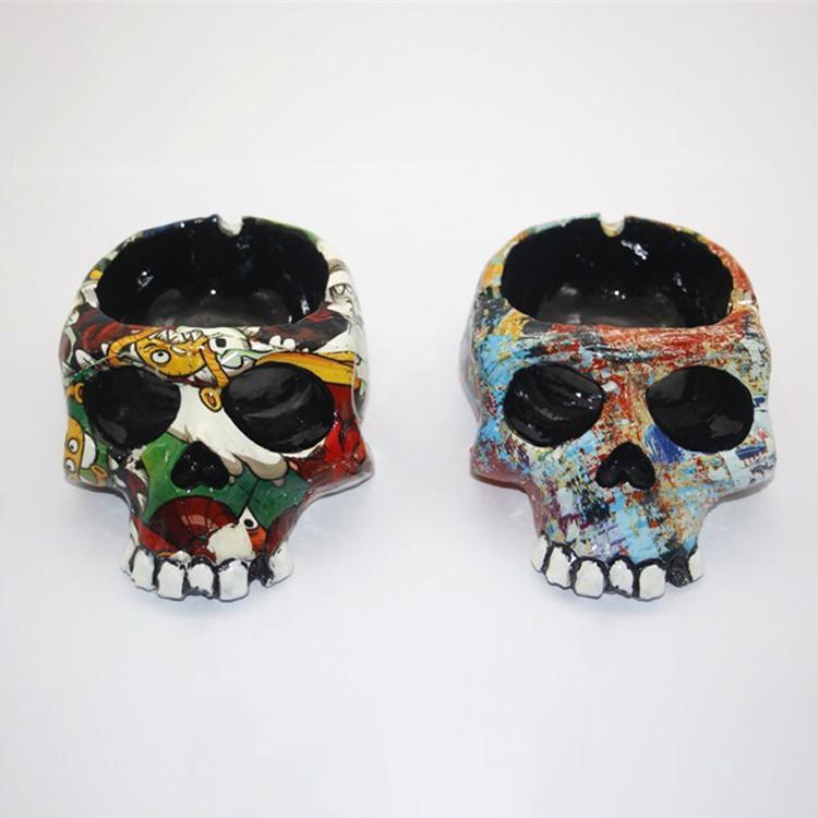 Creative Promotion Souvenir Gift Resin Skull Shape Ashtray for Home Table Decor