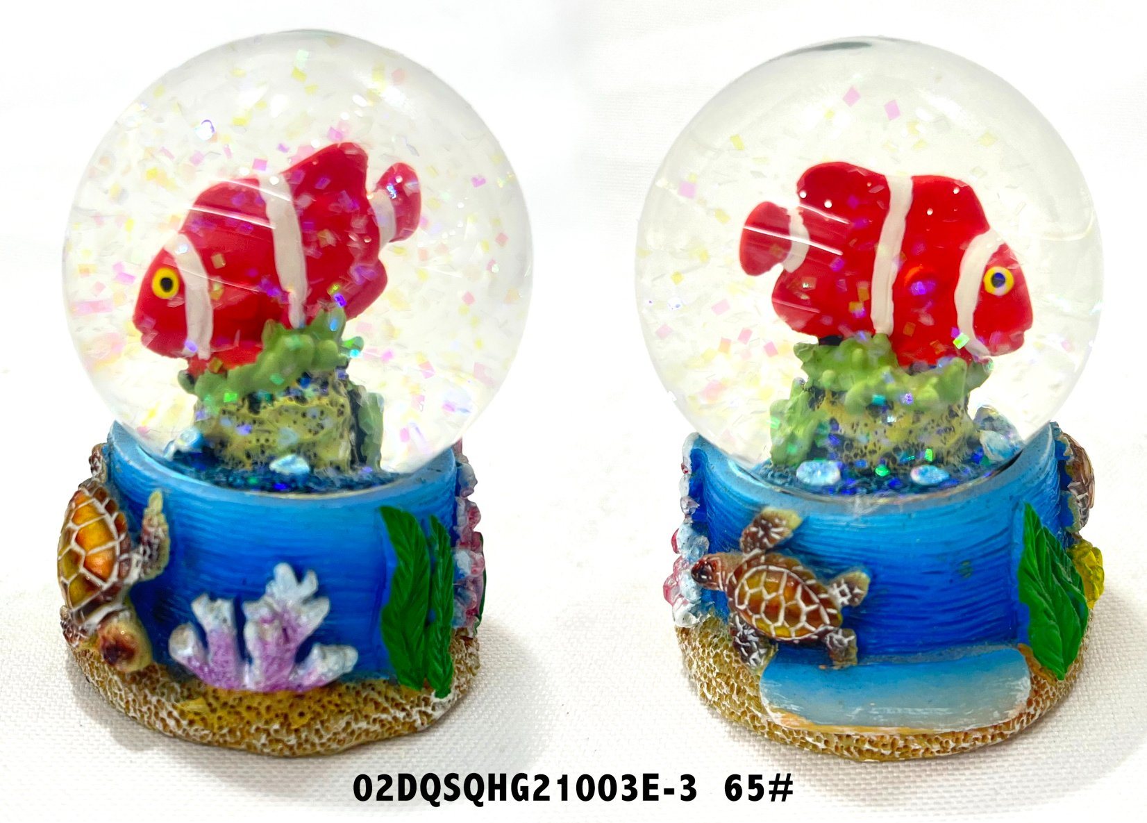 Custom Logo 45 Water Globe Resin Beach Ocean Souvenir Gift Starfish Seahorse Snow Globe