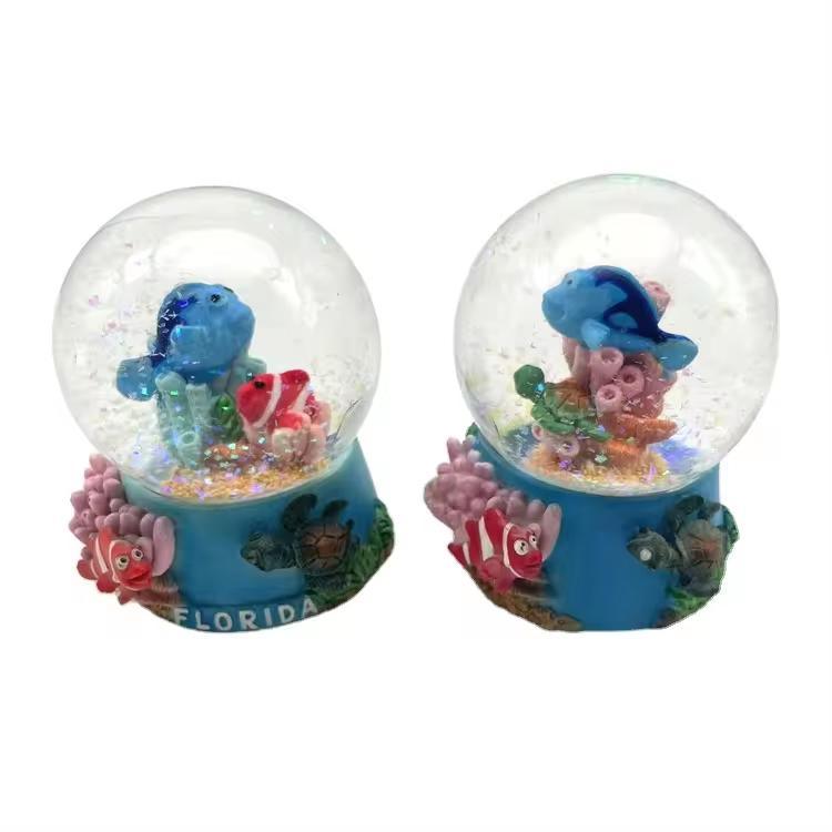 Custom Logo Resin Florida Maldives Tourist Souvenir Tropical Beach Fish Turtle Snow Ball Souvenir Snow Globe