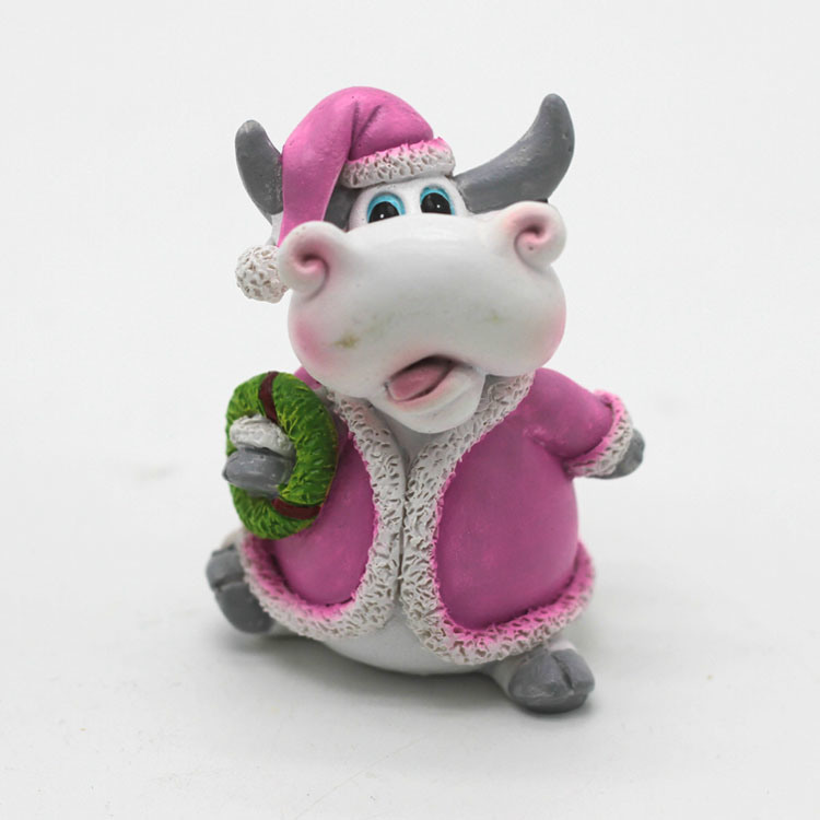 Custom Resin Mini Cattle Figurine Cute Cartoon Animal Statue