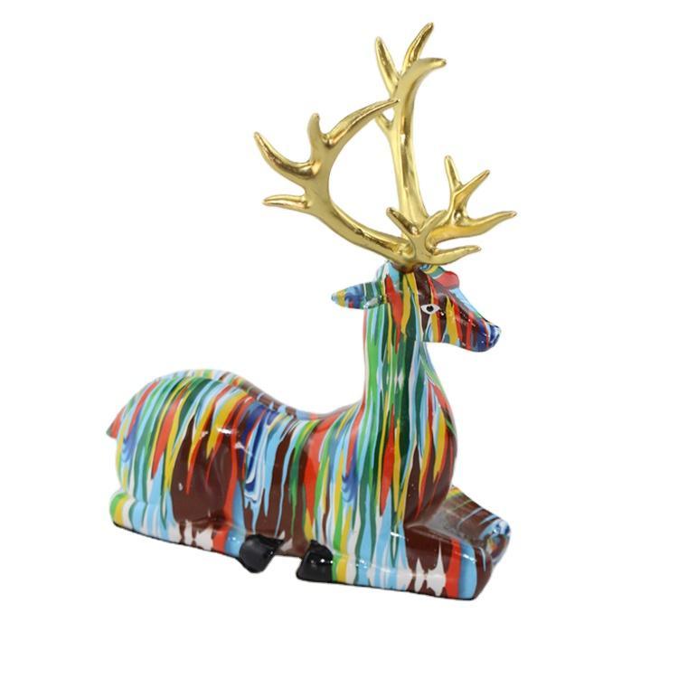 Nordic Style Colorful Decal Design Christmas Deer Gift Resin Sitting Deer Sculpture for Desktop Decor