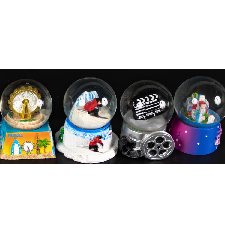 Wholesale Las Vegas Souvenirs Resin Landscape Building Snow Globe Custom Snow Globe