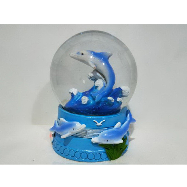 Resin Beach Souvenir Dolphin Snow Globe Custom Snow Ball